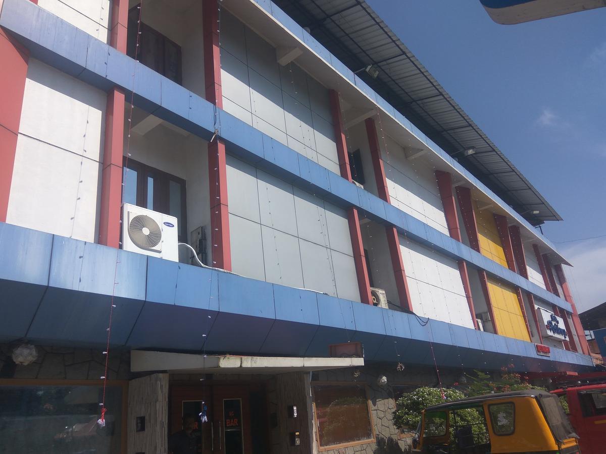 Hotel Malika Residency Ettumanoor Exterior foto