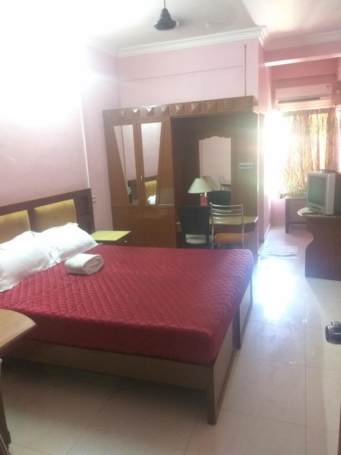 Hotel Malika Residency Ettumanoor Exterior foto
